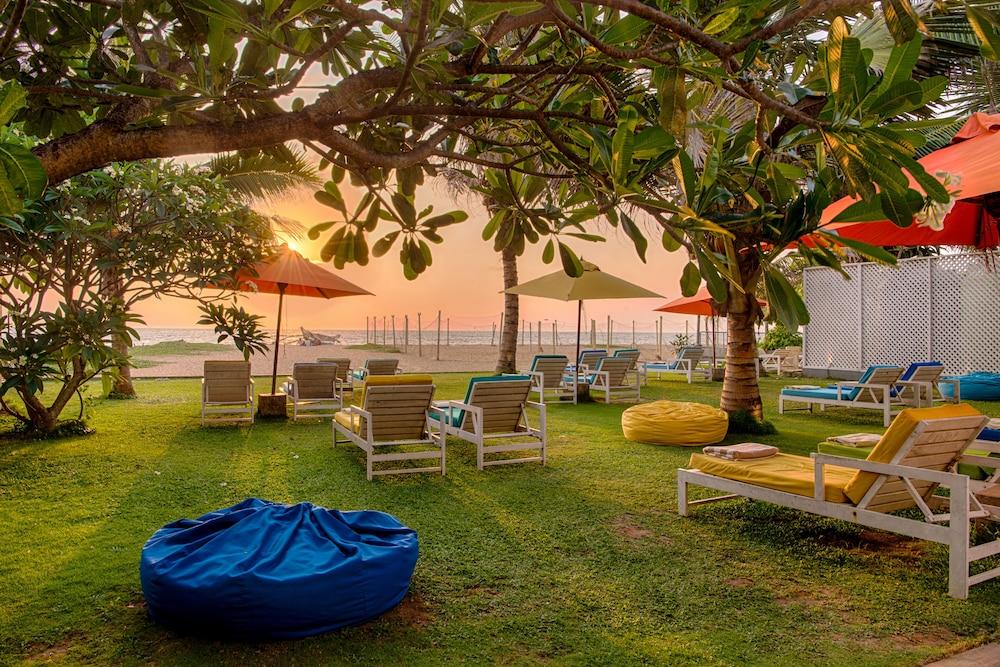Hotel J Negombo Dış mekan fotoğraf